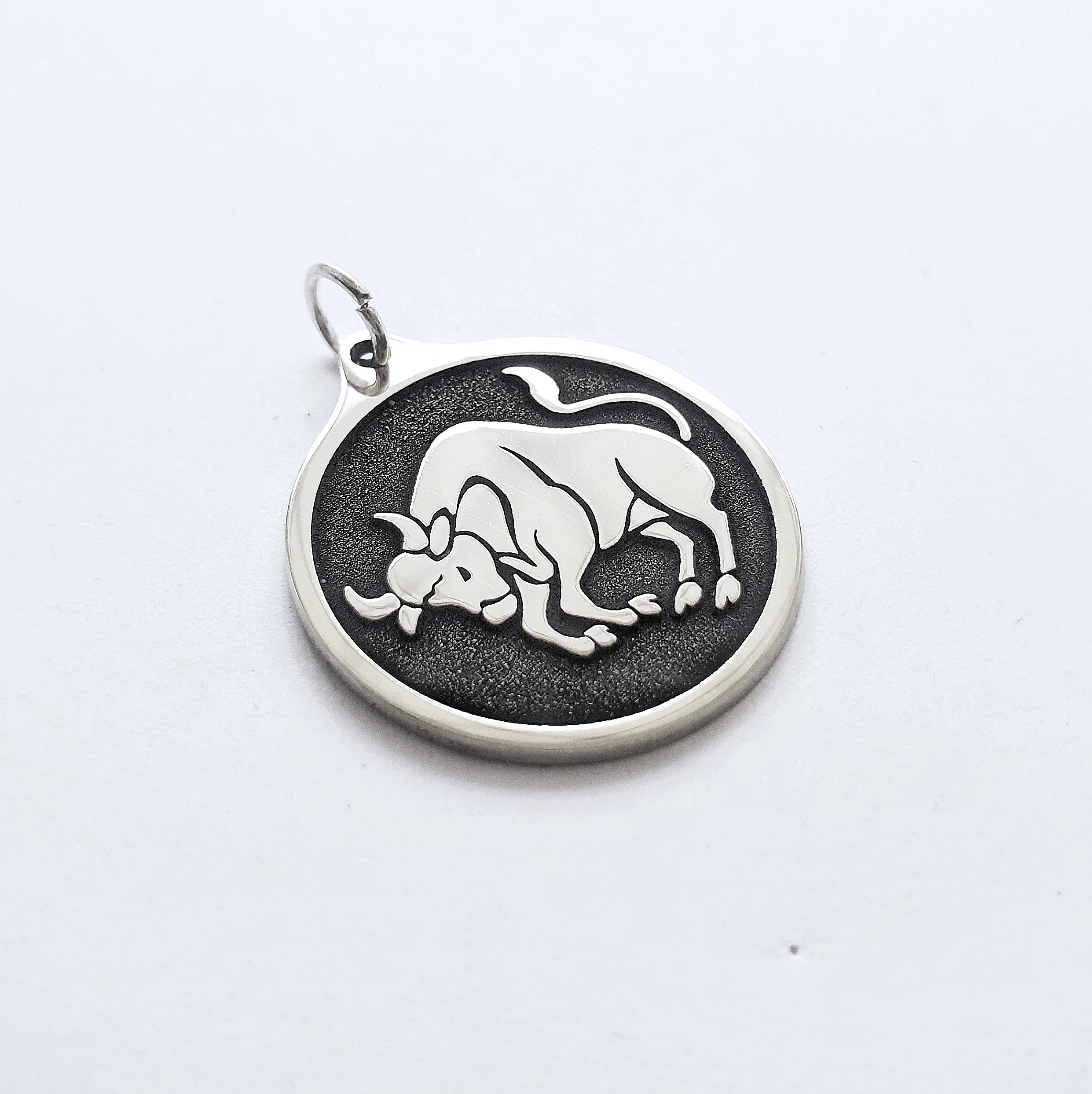 Od Kiedy Jest Znak Zodiaku Byk Wisiorek Znak Zodiaku - Byk
